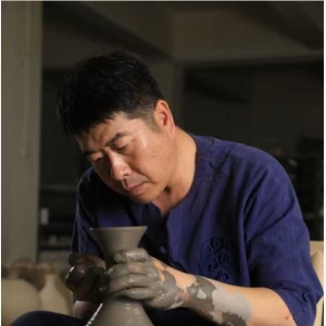 郗奎奎：窑火淬初心     匠心润汝瓷