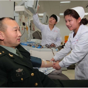 河南省郑州市退役军人王晓二十三年坚持无偿献血—— 涓涓爱心汇入“生命的河流”