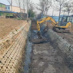 郏县冢头镇蓝河大渠整修复通 激活乡村振兴水动力