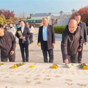 社旗县第二完全学校：开展清明祭扫活动 缅怀先烈传承红色基因