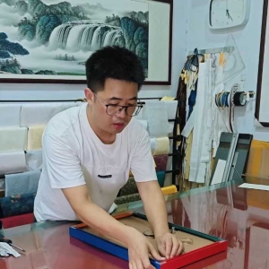 十六年守一心，一斋抱朴见真淳——记平顶山抱一斋主理人焦俊杰