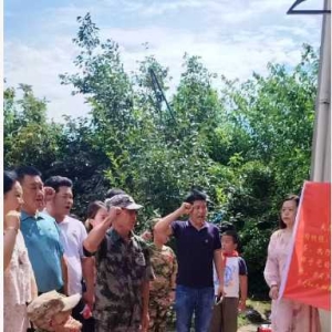 八一前夕寻访功勋老兵：家国初心永不忘——专访全国道德模范马旭与抗美援朝老战士颜学庸