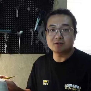 强天寅的雕刻人生